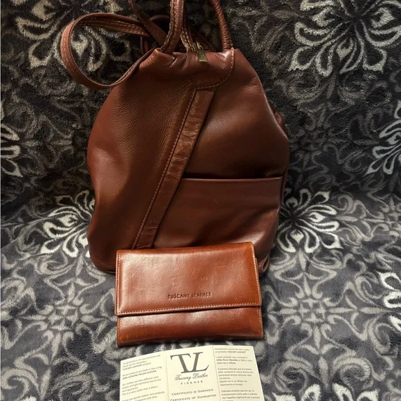 Tuscany Leather Backpack and wallet - Picture 7 of 11